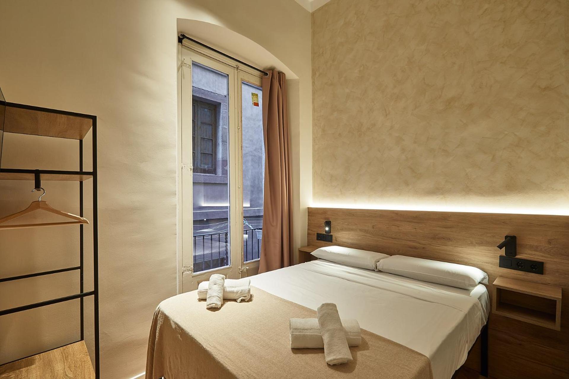 Hostal Parisien Barcelona Exterior foto